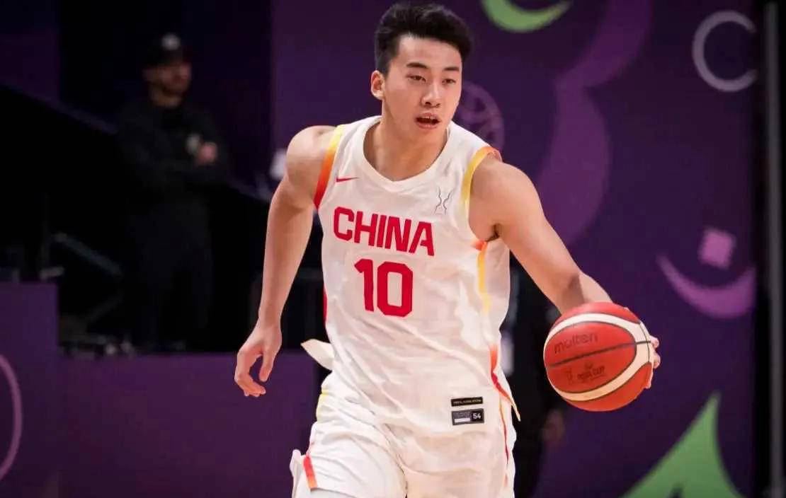 蒂姆在G2比赛中出色防守，领先优势明显引发热议！